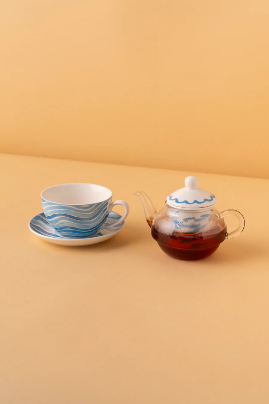 B34 Teapot with Cup